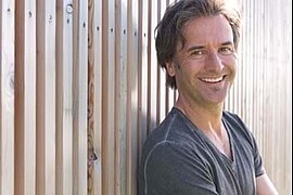 Banner Kulturbühne Flintsbach: Chris Boettcher mit "Freudenspender"