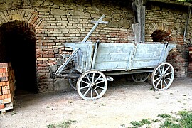 Banner 47. Internationaler Museumstag "Historische und zeitgenössische Ausstellungsstücke" - Namensschilder für Haus und Garten machen wir heute selbst